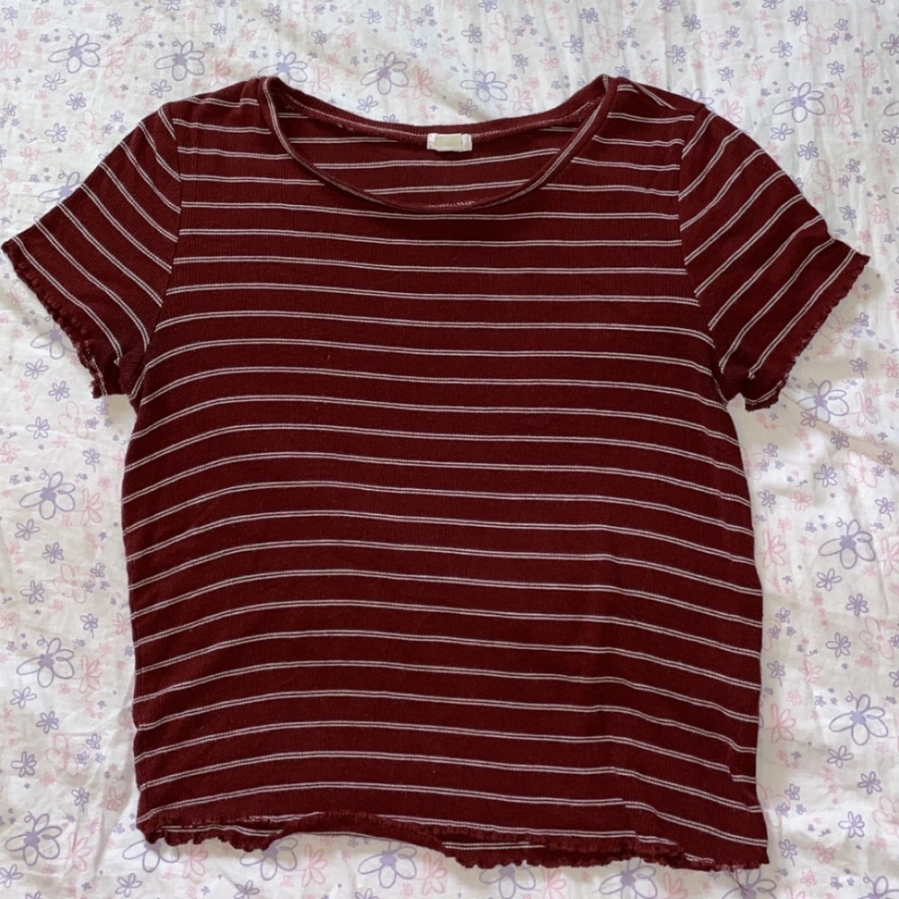 Striped red and white tee